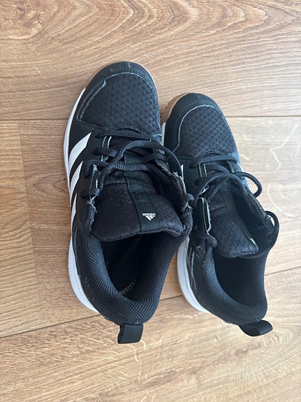 Adidas 35 koko lenkkarit