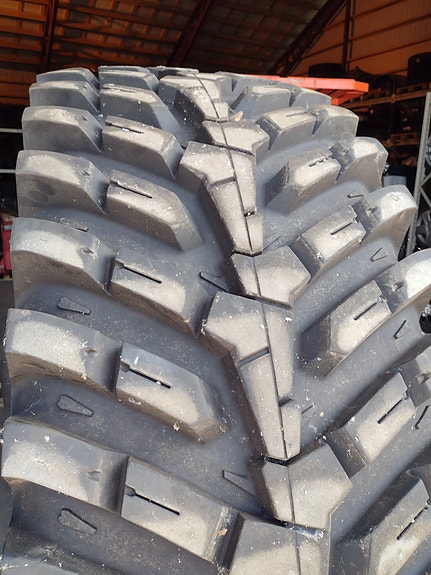 650/65R42 Michelin  Roadbib