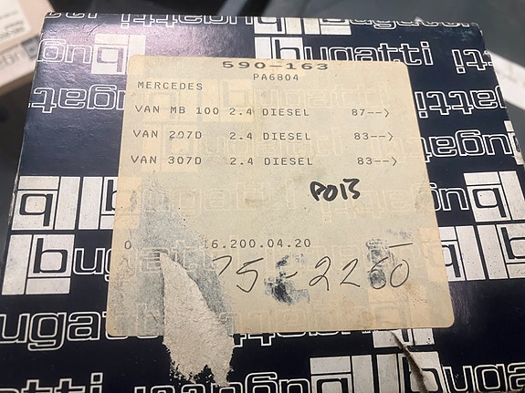Mercedes-Benz Pakettiautot/W460 2.4D Vesipumppu 83-92