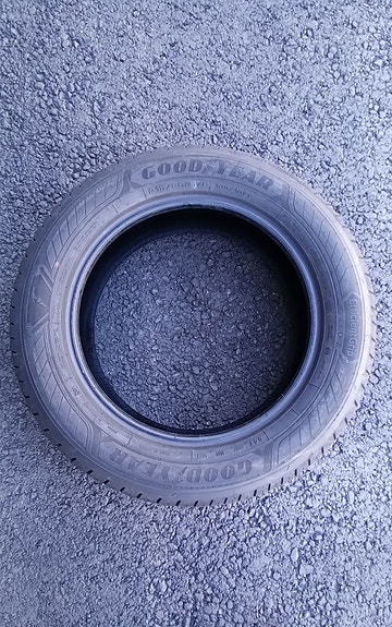 Kesärenkaat Good Year 215/60R17C 4 kpl