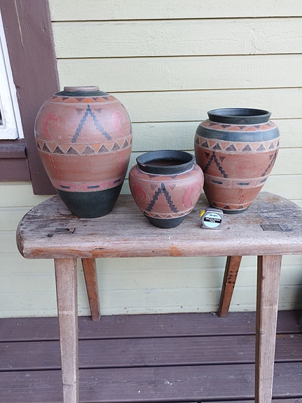 Vanhat terracotta ruukut
