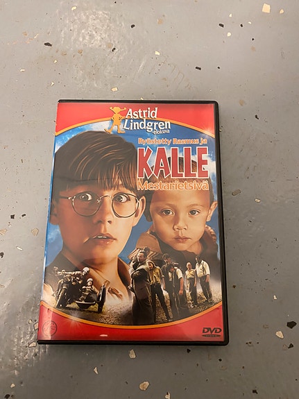 Kalle mestarietsivä dvd