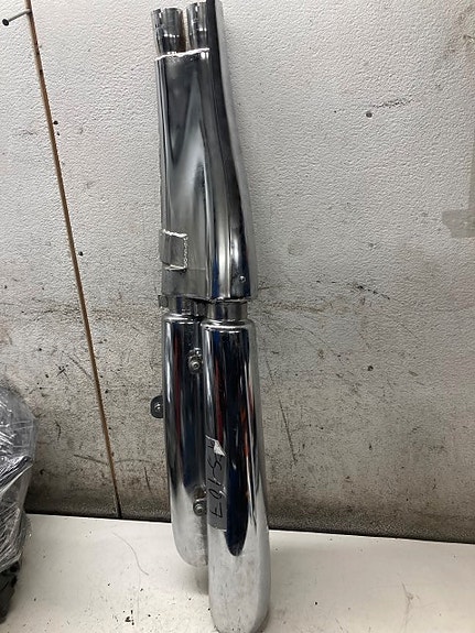 Harley Davidson VRSCA V-ROD äänenvaimentimet ja väliputki