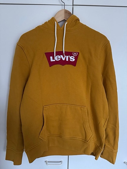 Levis keltainen huppari