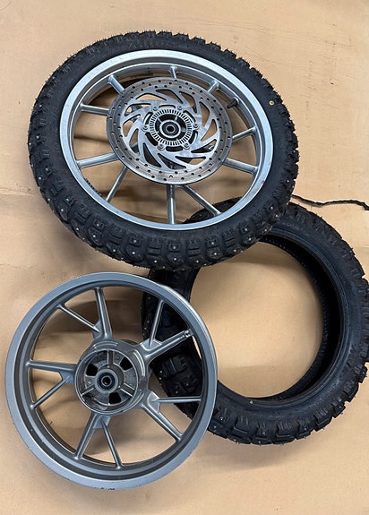 Product image 2 of 6