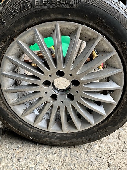 MB 1 kpl vanteita ajamattomalla renkaalla