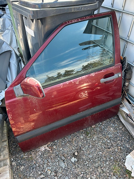 Volvo 850 vasen etuovi