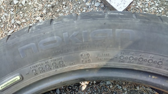215/50R17 Nokian Hakka Black kesärenkaat