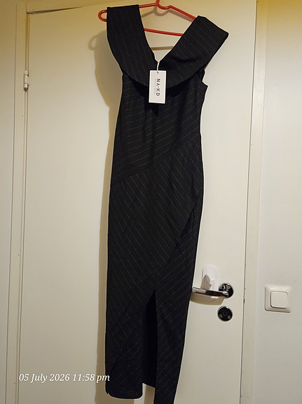 NA-KD Midi dress