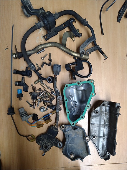 Honda Accord 2003 automaattilaatikon osia