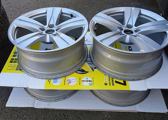 Audi OEM 18" aluvanteet E8Jx18H2 5x112 ET25