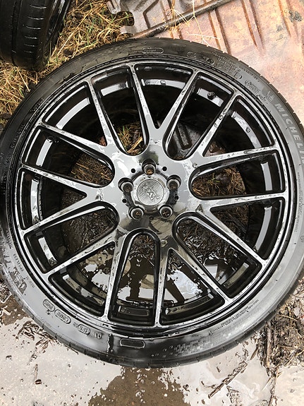 Haxer alut 5X112 TPMS kesä 265/35-295/30-21 hyvä sarja