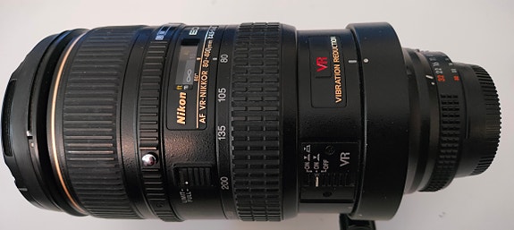 Nikon AF VR-Nikkor 80-400mm f/4.5-5.6D telezoom-objektiivi