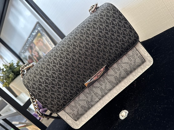 Michael kors laukku