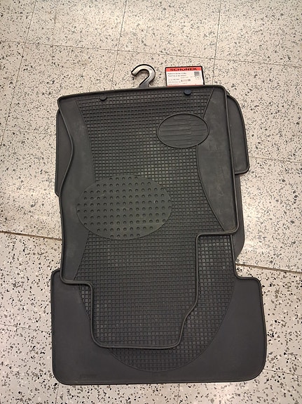 Kumimattosarja FORD Focus 11/01-10/04