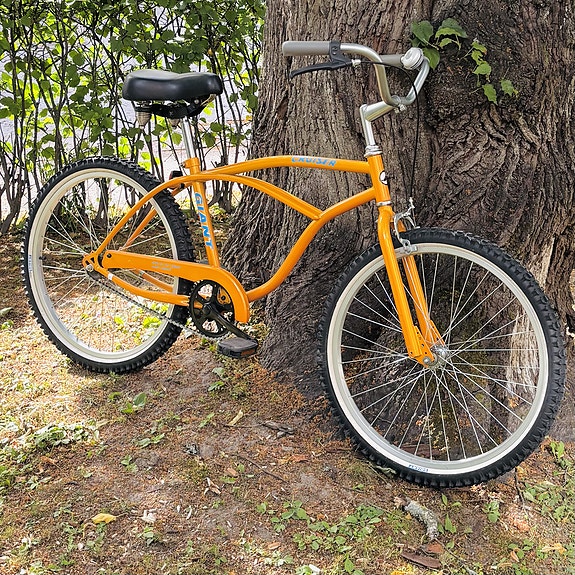 Uudenveroinen Giant Cruiser klunkkeri pyörä polkupyörä klunker oranssi keltainen