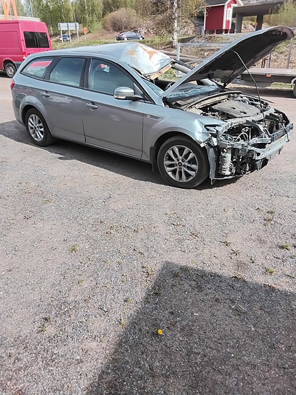 Ford Mondeo osina