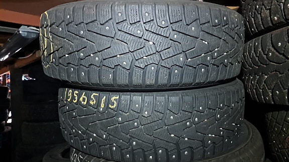 195/65R15 Pirelli nastarenkaat 2kpl