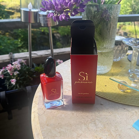 Giorgio Armani Si passione