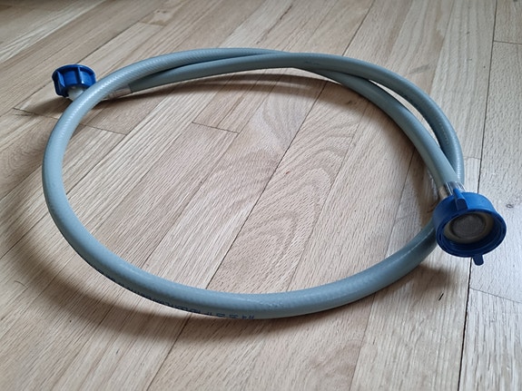 Uusi Electrolux pyykinpesukoneen tulovesiletku