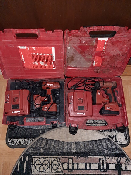 Hilti akkuporakone ja ruuvinväännin 3kpl akkuja