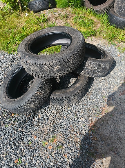 195/65/15 Hakkapeliitta 8
