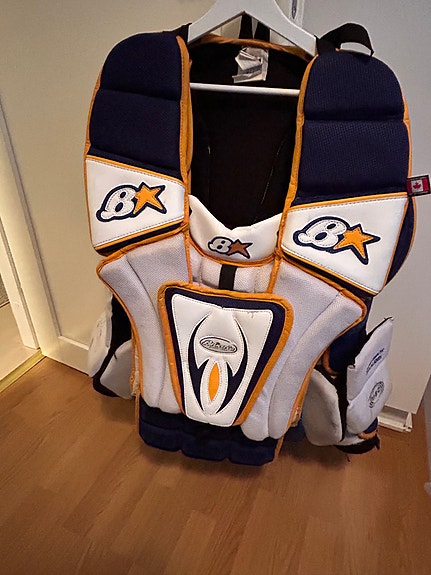 Brians maalivahdin rintapanssari XL/L