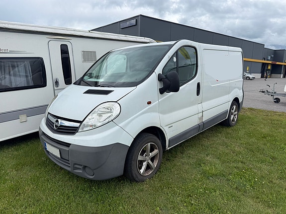 OPEL VIVARO trafik primastar konepelti ja kaikki osat