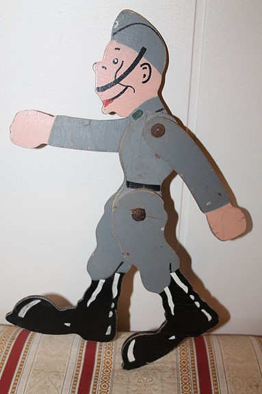 40-luku Suomen armeija marssiva sotilas figuuri 32cm vaneri puinen hahmo vintage