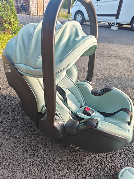 Britax baby safe pro turvakaukalo