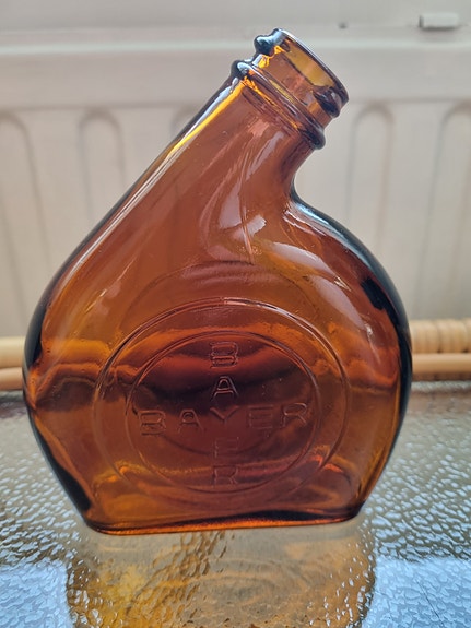 Vanha Bayer aspiriinipullo