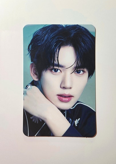 Zerobaseone You Had Me At Hello Yujin Line Friends pop-up pc