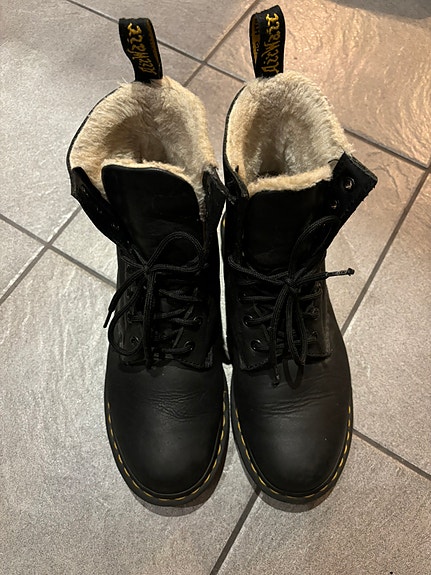 Dr. Martens talvikengät 40