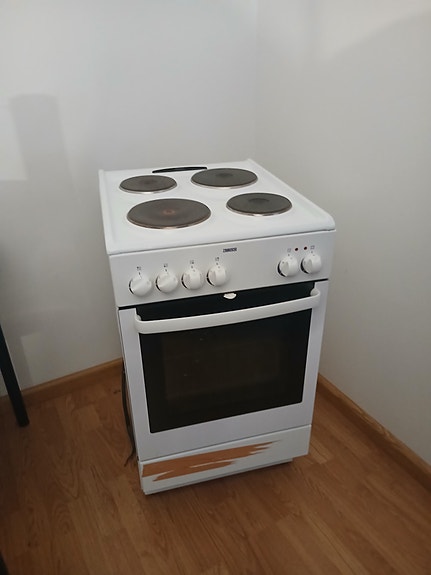 Electric stove