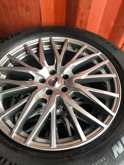 alut 5x112 kesä 275/50-20 erittäin hyvät h.750e