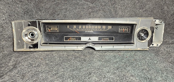 Dodge Coronet -65 mittaristo