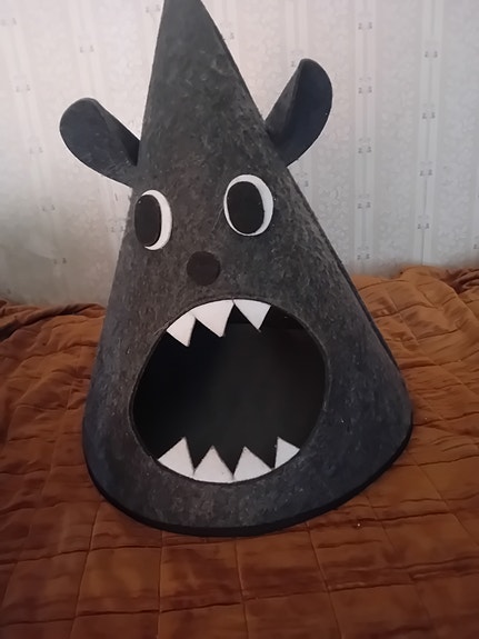 Kissan pesä  /  koti  kork. 55 cm