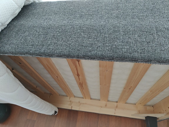 Runkopatjasänky 80cm + petari