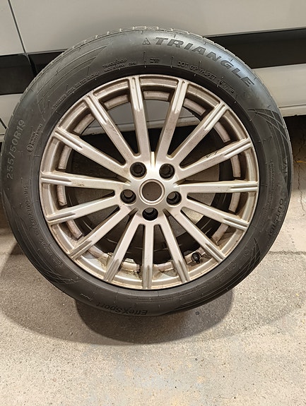 Range-Rover Orkkis vanteet+kumit
