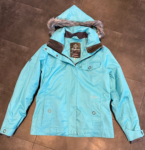 Product image 1 of 2