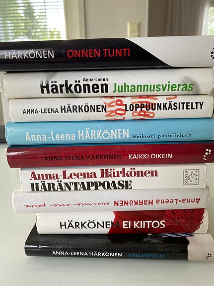 Anna-Leena Härkönen kirjapaketti