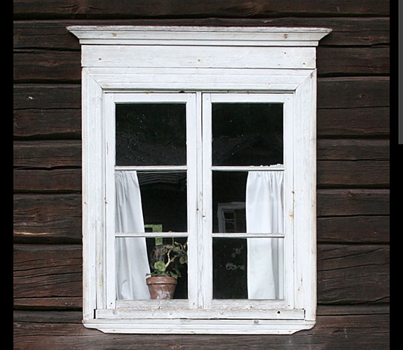 Ostetaan 6- ja 9-ruutuisia ikkunoita
