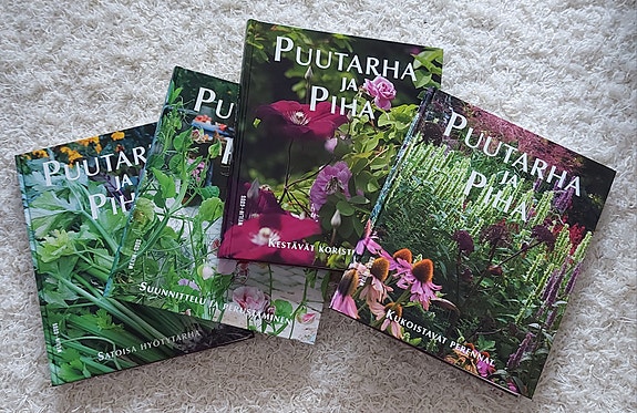 Piha ja puutarha kirjasarja 1-4