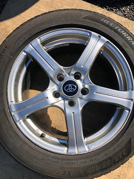 Toyota Lexus alut 5x114,3 kesä 225/55-17 hyvät