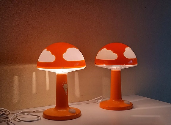 Harvinainen Skojig Ikea sienilamppu valaisin oranssi! Pilvi teema