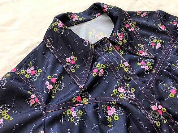 VINTAGE 70-luvun sininen paita kukallinen kauluspaita 70-luku 70s retro S M