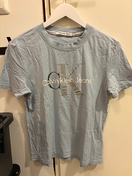 Calvin Klein t-paita