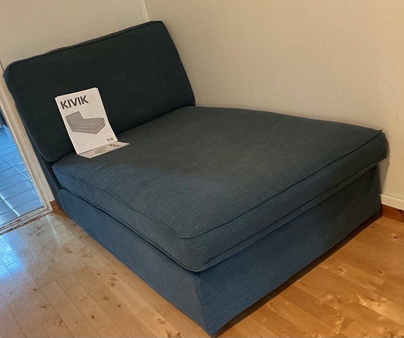 Ikea Kivik divaani. Kokoamisohje ja kiinnitystarvikkeita.