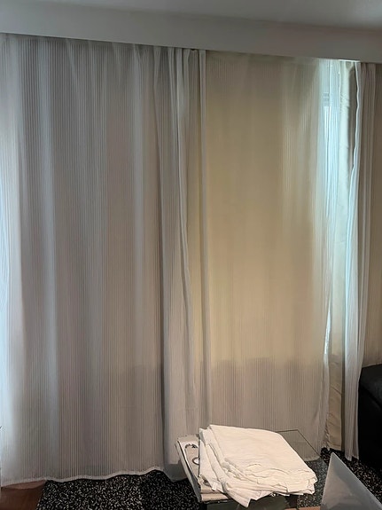 3 Beiget verhot + 3 läpinäkyvät verhot + verhopidikkeet sisältyvät