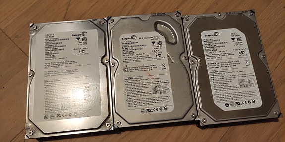 Tietokoneen kovalevyt 3.5 Ide 160-320gb